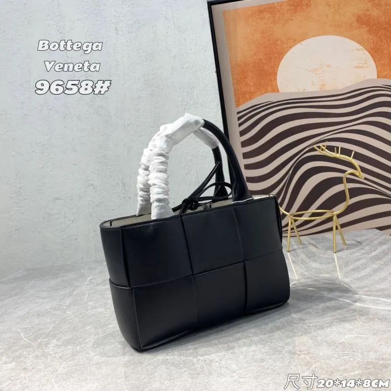 Alternative view of BV Handle Bags-24