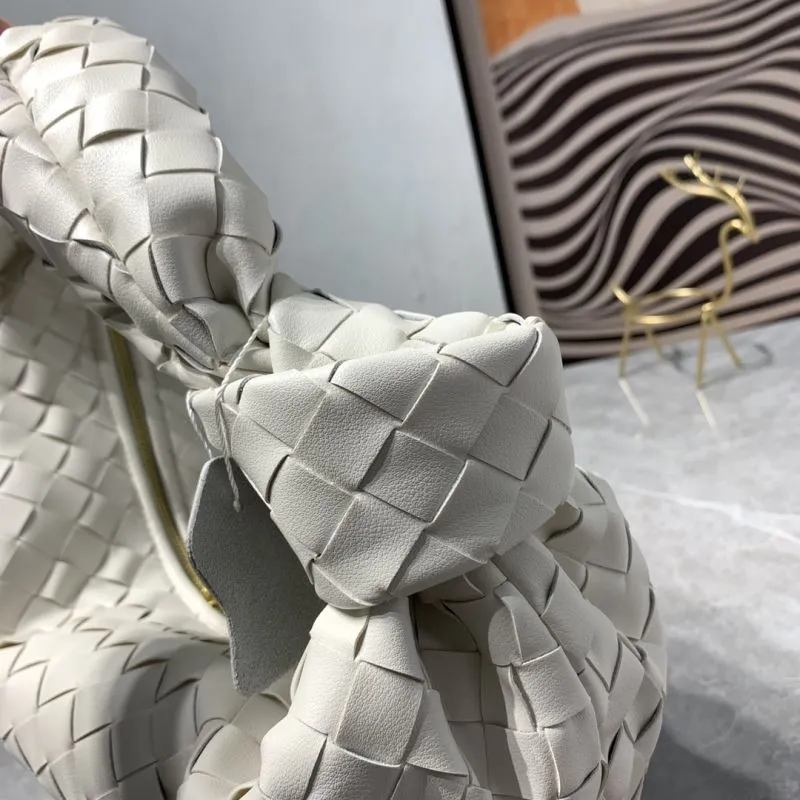 Bottega Veneta 5952 White Woven Hobo Handbag - Image 5