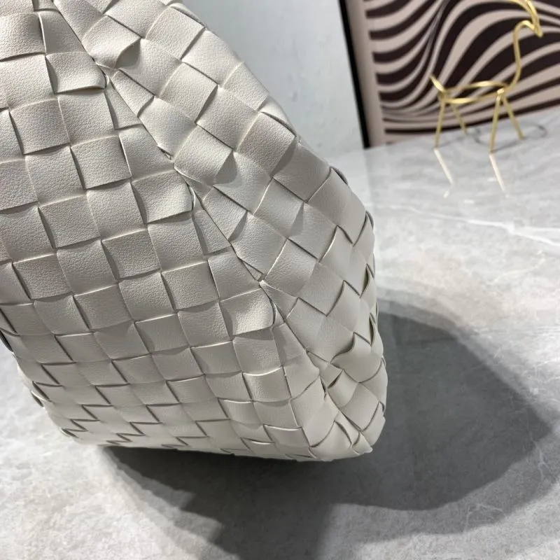 Bottega Veneta 5952 White Woven Hobo Handbag - Image 6