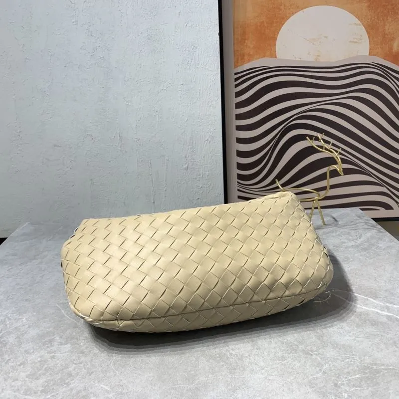 Bottega Veneta 5952 Beige Woven Hobo Bag - Image 7