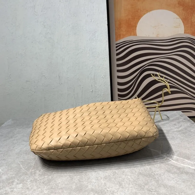 Bottega Veneta 5952 Beige Woven Hobo Bag - Image 7