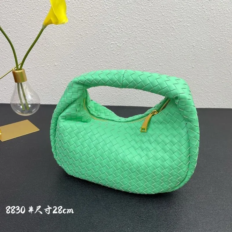 Alternative view of Green Woven BV Handle Bag Size 28cm 8830