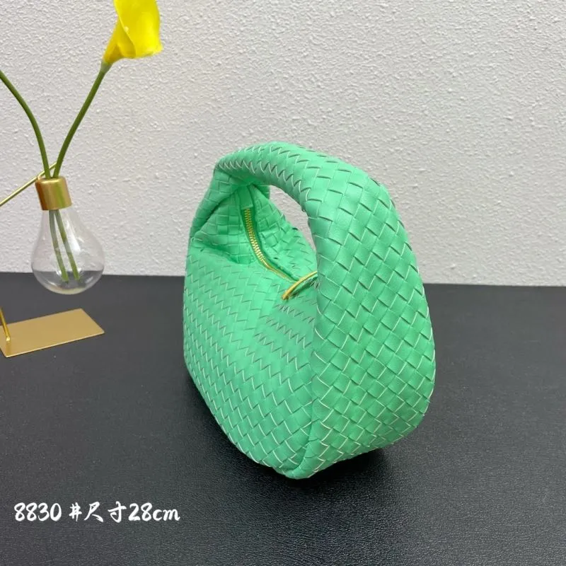 Green Woven BV Handle Bag Size 28cm 8830 - Image 3