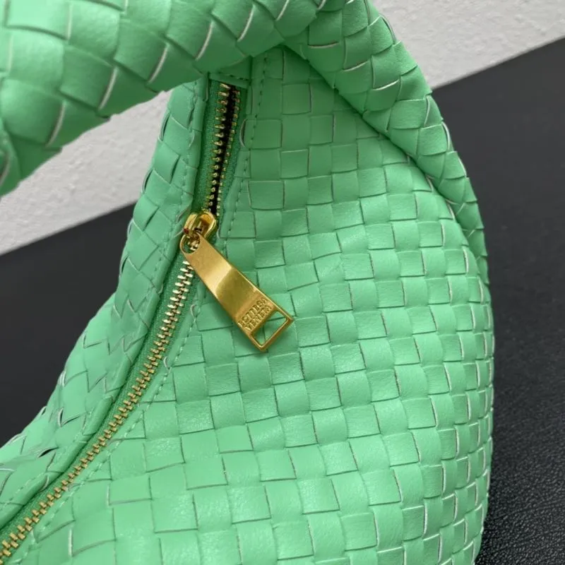 Green Woven BV Handle Bag Size 28cm 8830 - Image 4