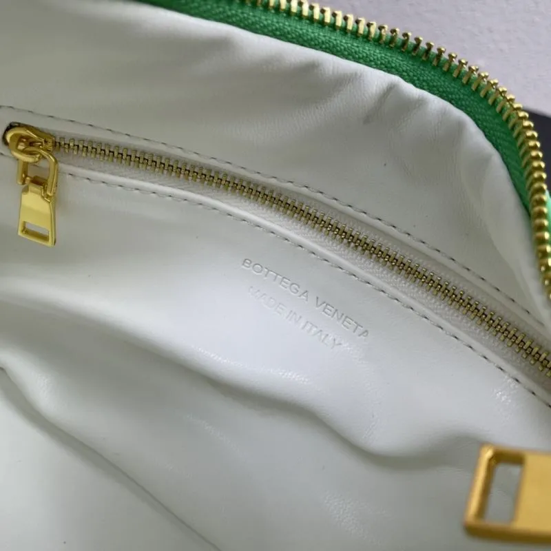 Green Woven BV Handle Bag Size 28cm 8830 - Image 9