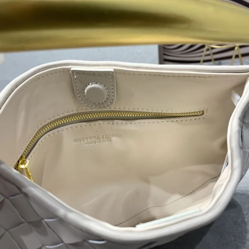 Bottega Veneta 8860 Light Gray Woven Leather Hobo Bag - Image 8
