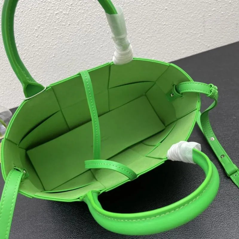 BV Bright Green Tote Handbag 8858 - Image 7