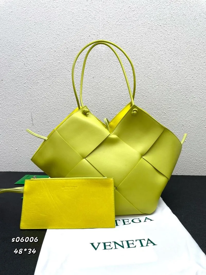 Bottega Veneta Lime Yellow Tote Bag with Pouch s06006