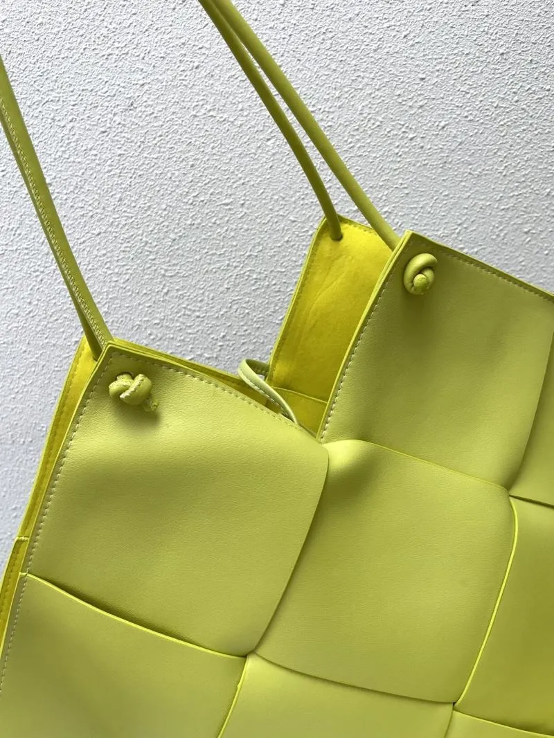 Bottega Veneta Lime Yellow Tote Bag with Pouch s06006 - Image 5