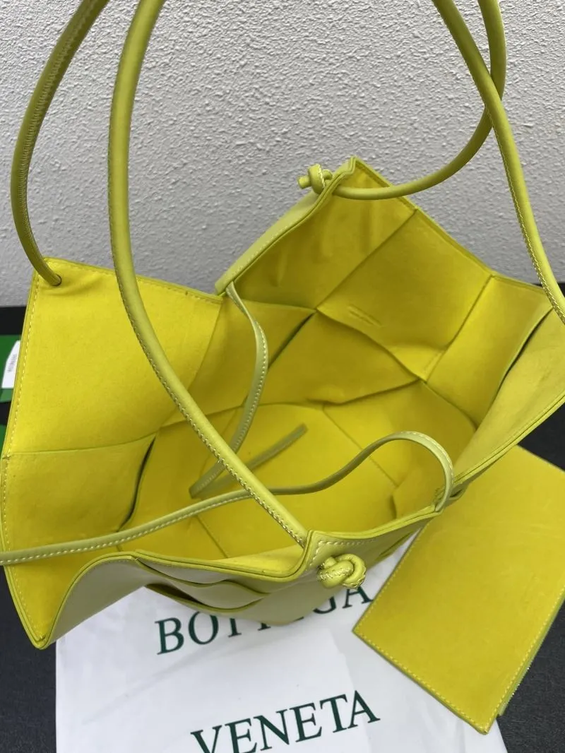 Bottega Veneta Lime Yellow Tote Bag with Pouch s06006 - Image 7