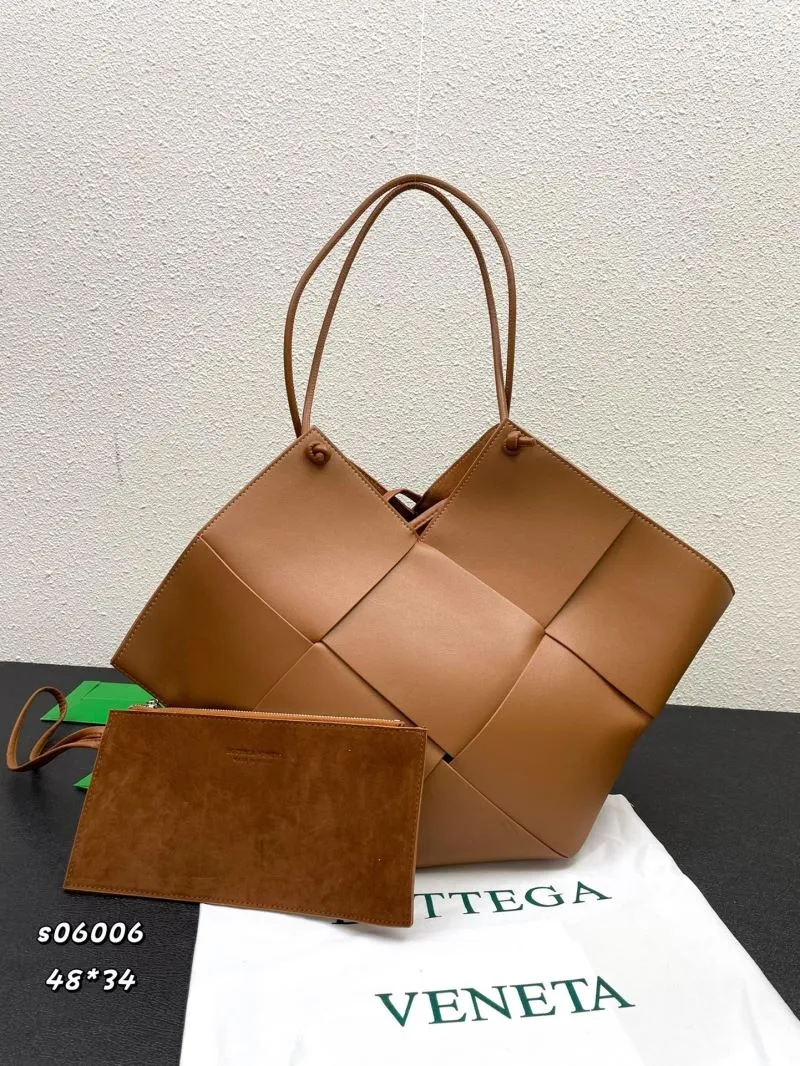 Bottega Veneta Brown Leather Tote Bag s06006