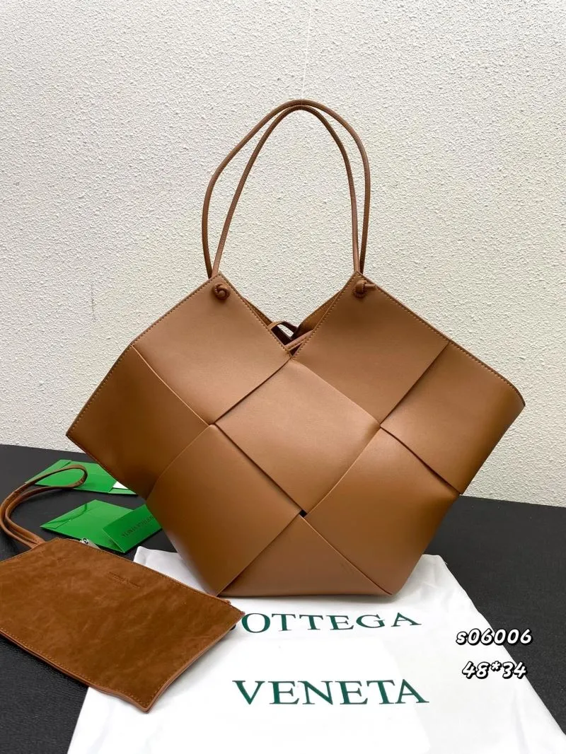 Alternative view of Bottega Veneta Brown Leather Tote Bag s06006
