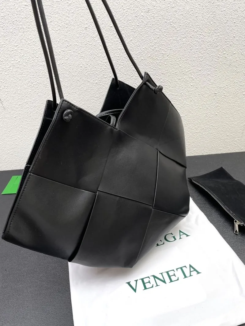 Bottega Veneta Black Leather Tote Bag s06006 - Image 5