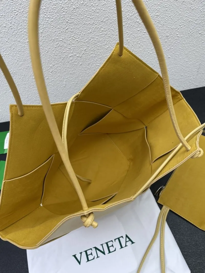 Bottega Veneta Yellow Tote Bag s06006 - Image 7