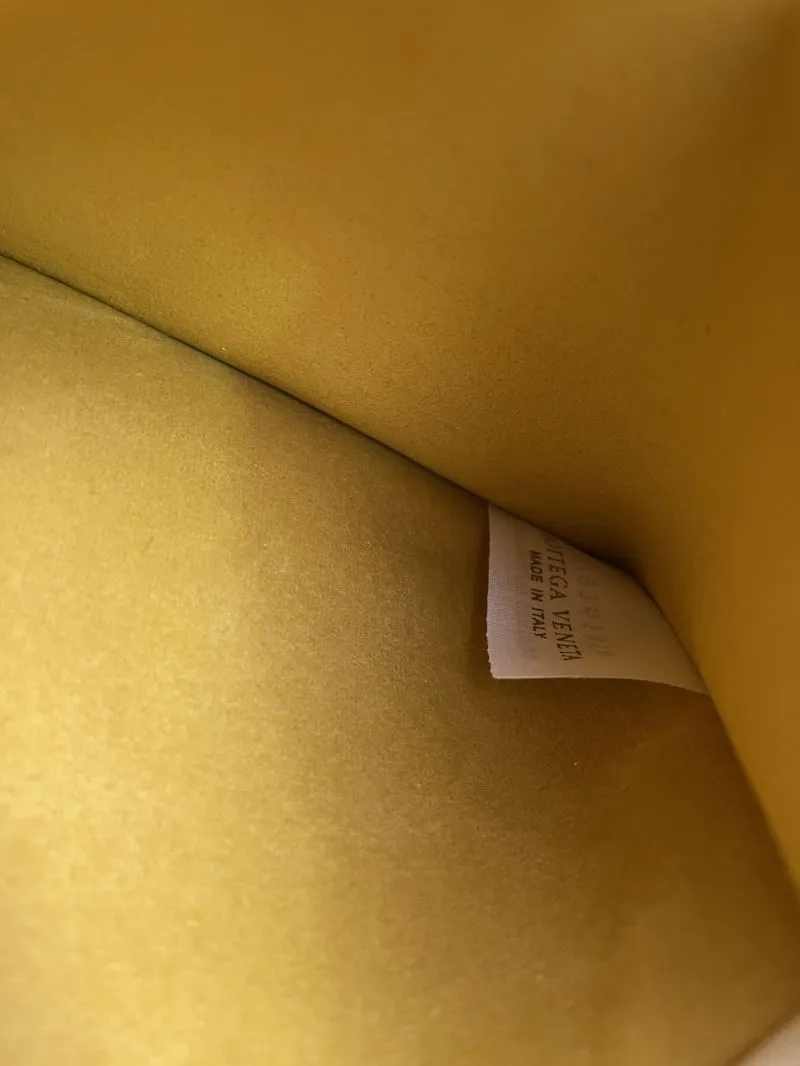 Bottega Veneta Yellow Tote Bag s06006 - Image 9