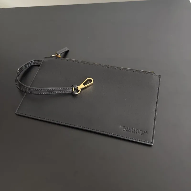Bottega Veneta Black Woven Leather Tote Bag - Image 7