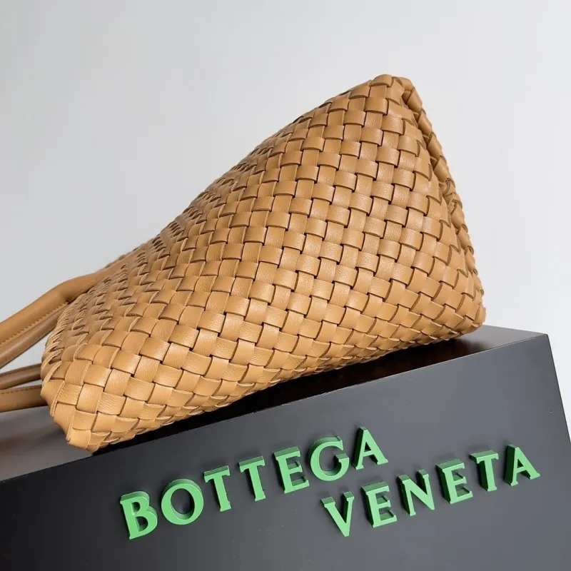 Bottega Veneta Tan Woven Leather Tote Bag - Image 3
