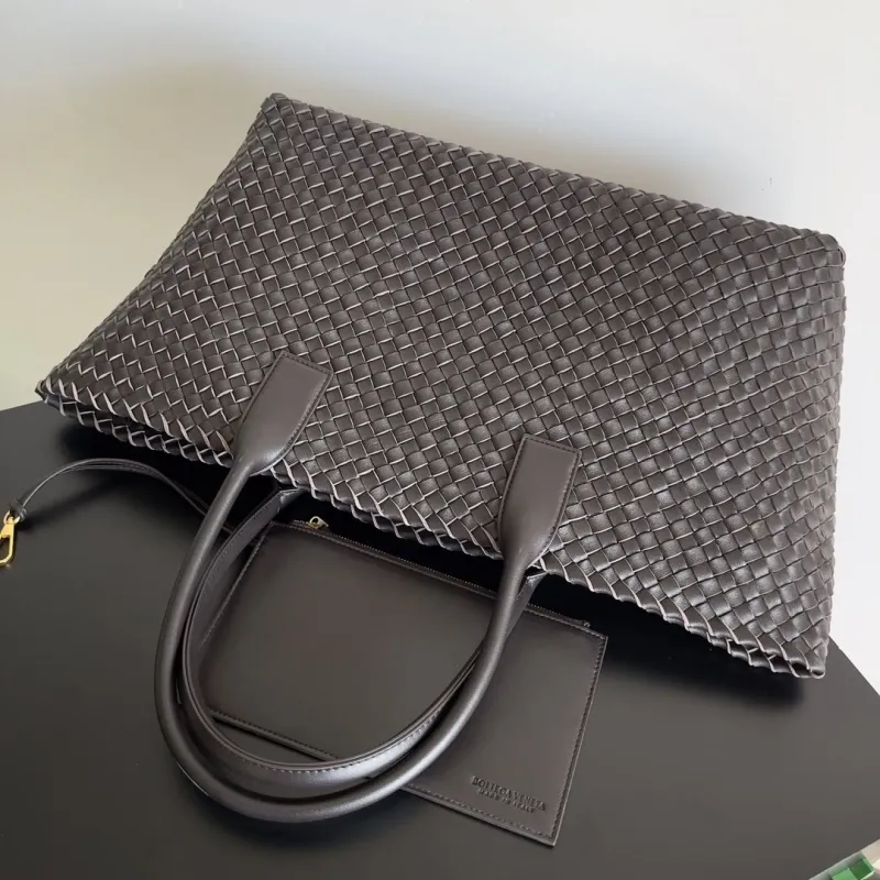Alternative view of BV Shopping Bags-9