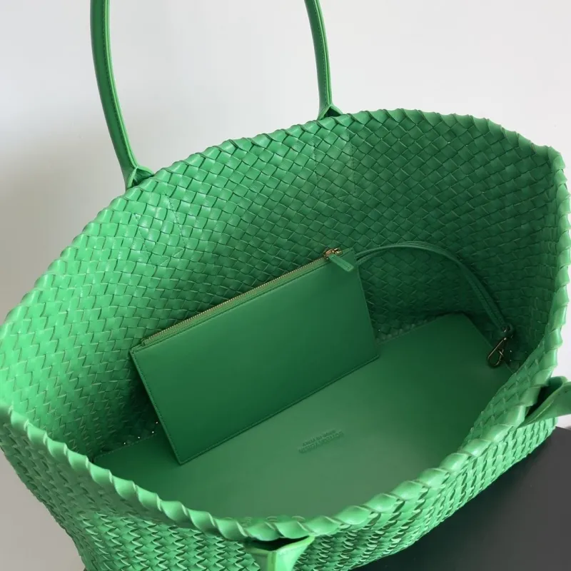 Bottega Veneta Green Woven Leather Tote Bag with Pouch - Image 9