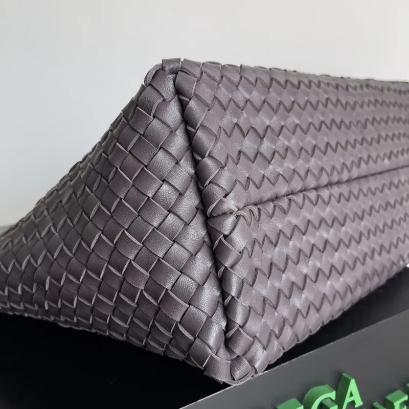Bottega Veneta Dark Gray Woven Leather Tote Bag - Image 6