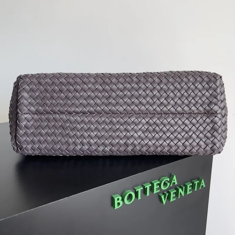 Bottega Veneta Dark Gray Woven Leather Tote Bag - Image 8