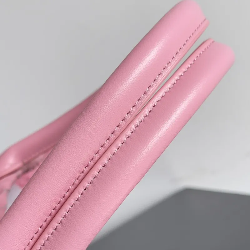 Bottega Veneta Pink Woven Leather Tote Bag - Image 4