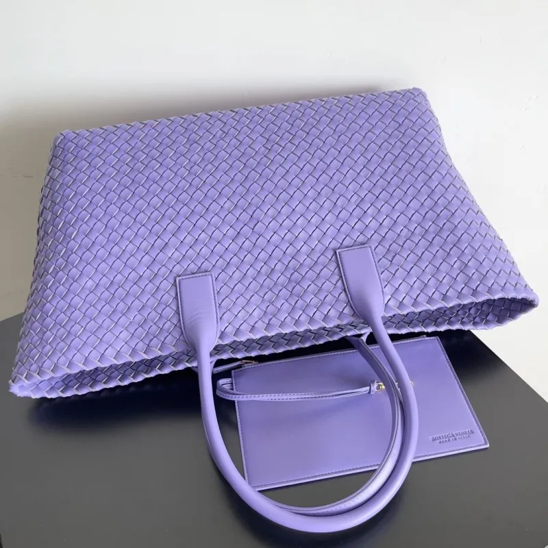 Alternative view of BV Shopping Bags-18