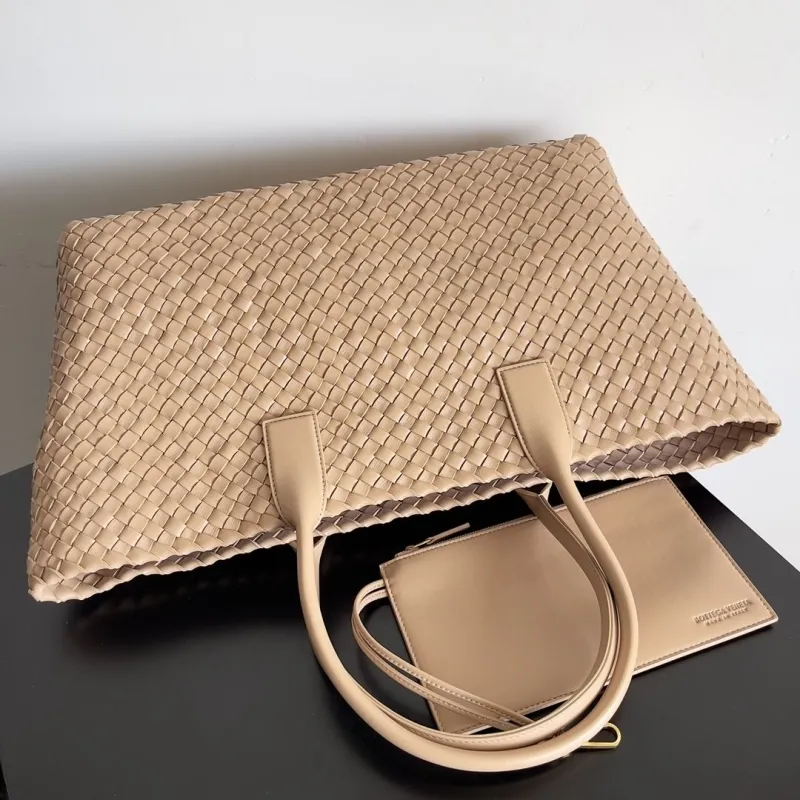 Alternative view of BV Shopping Bags-19