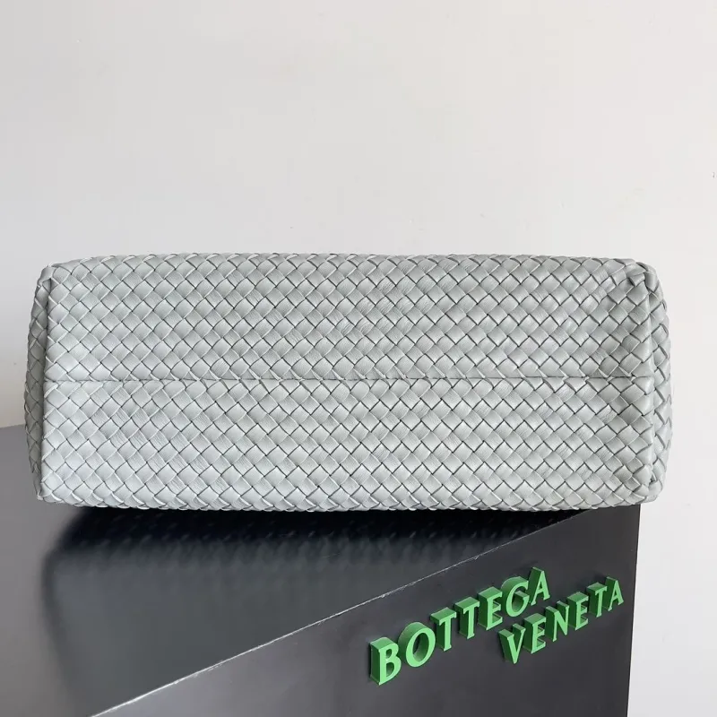 Alternative view of BV Shopping Bags-20