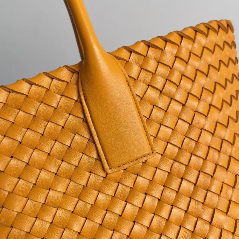 Alternative view of BV Shopping Bags-26