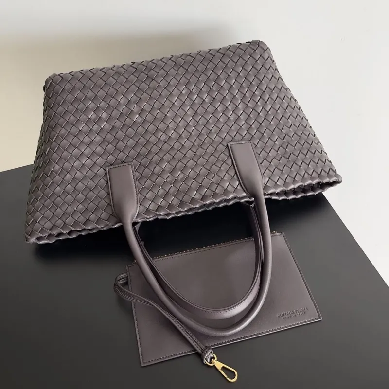 Bottega Veneta Dark Gray Woven Leather Tote Bag - Image 5