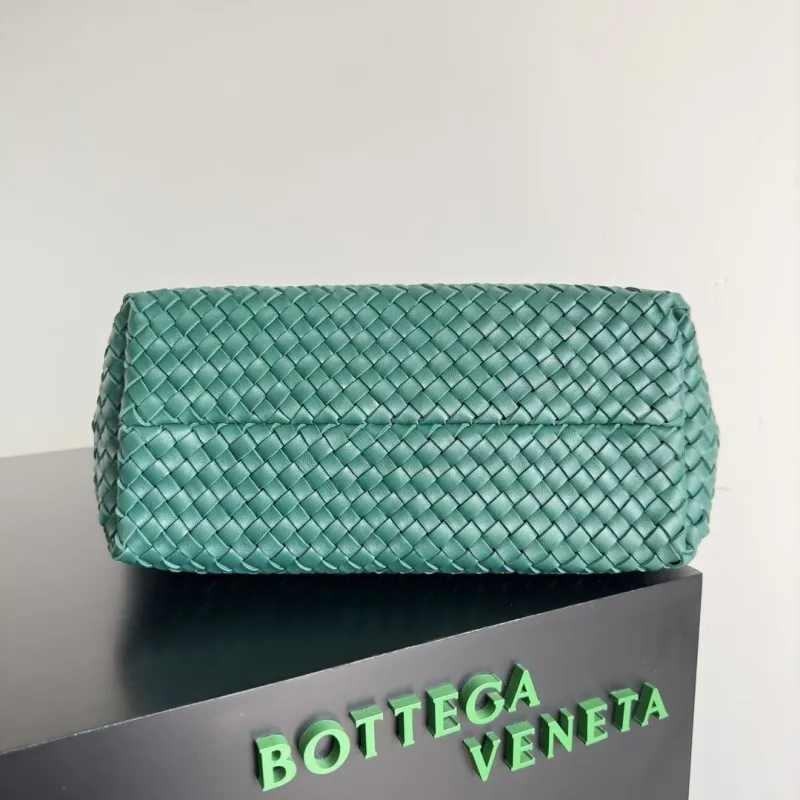 Alternative view of BV Shopping Bags-40