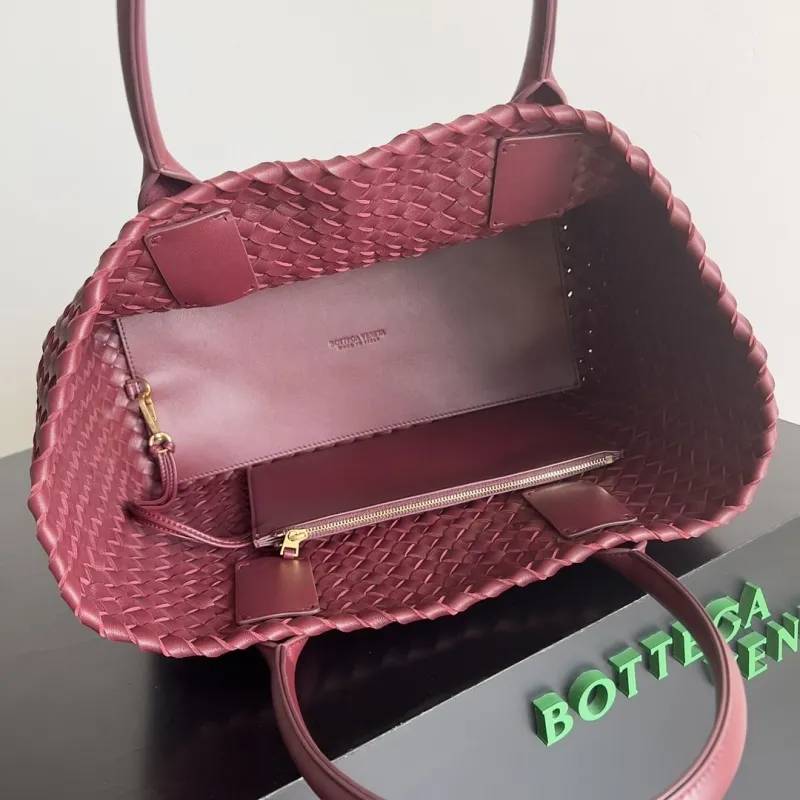 Bottega Veneta Burgundy Intreccio Tote Bag 42 - Image 9