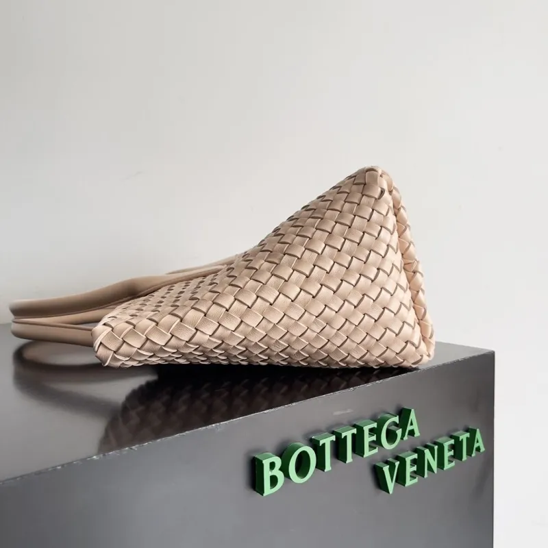 Alternative view of BV Shopping Bags-44