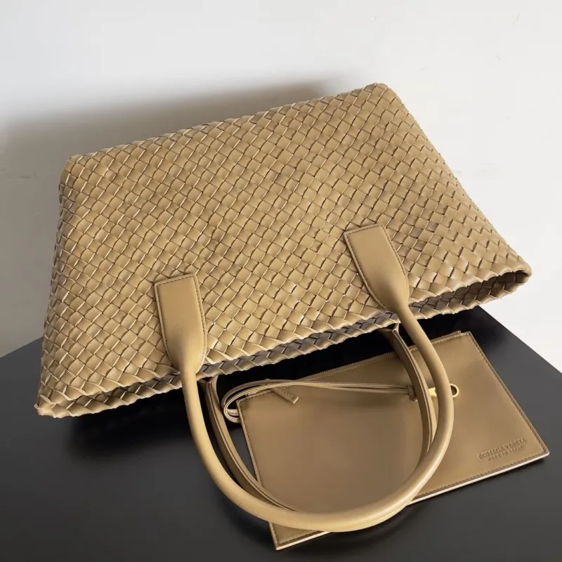 Alternative view of BV Shopping Bags-46