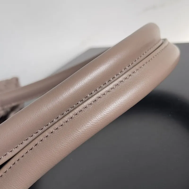 Bottega Veneta Taupe Woven Leather Tote Bag - Image 5