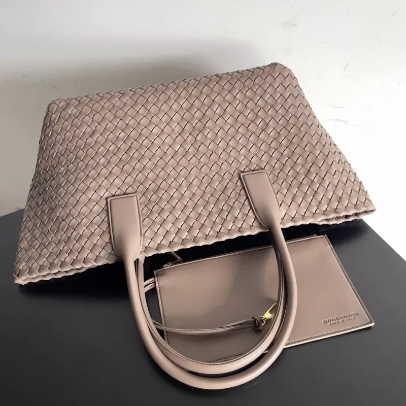 Bottega Veneta Taupe Woven Leather Tote Bag - Image 6