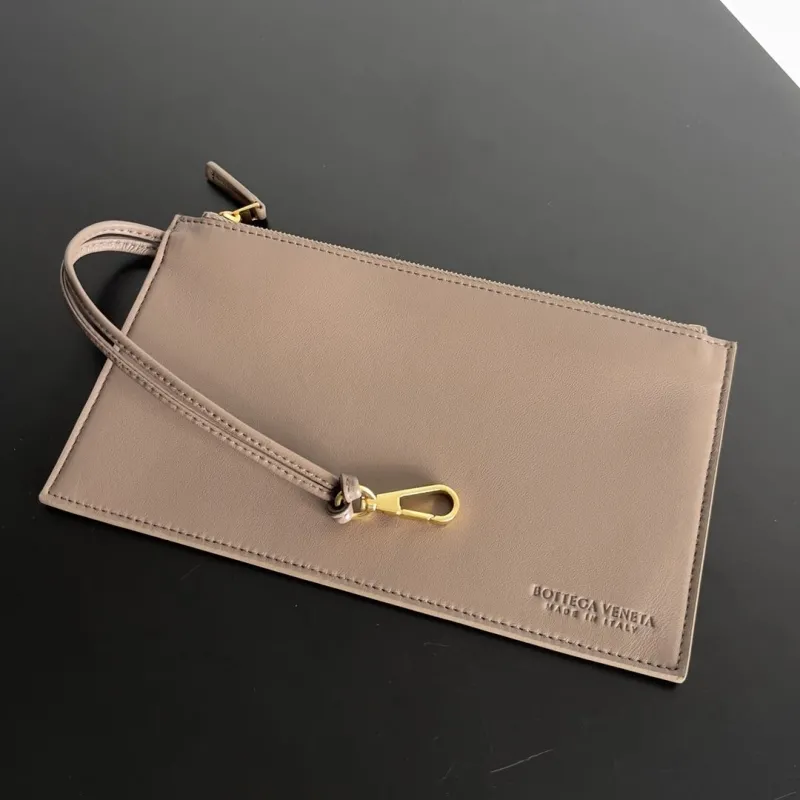 Bottega Veneta Taupe Woven Leather Tote Bag - Image 7
