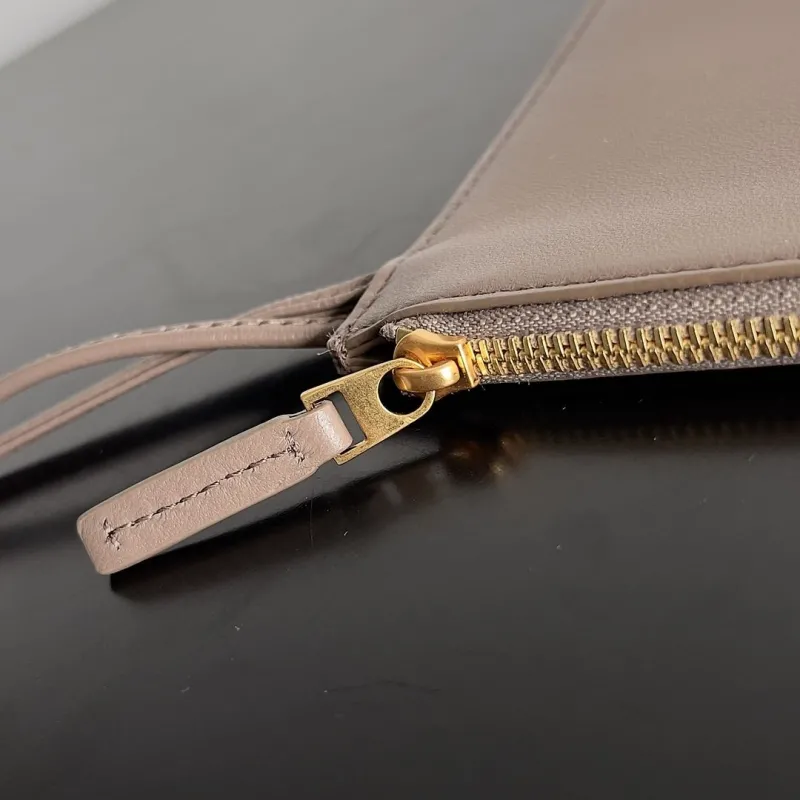 Bottega Veneta Taupe Woven Leather Tote Bag - Image 8