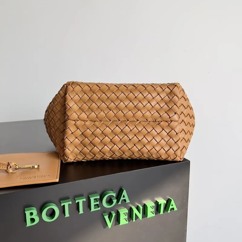 Bottega Veneta Tan Woven Leather Tote Bag 54 - Image 4