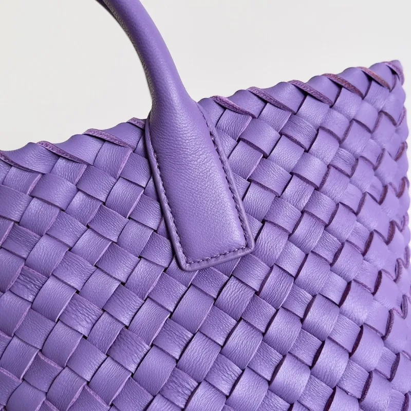 Bottega Veneta Purple Woven Crossbody Tote Bag - Image 4
