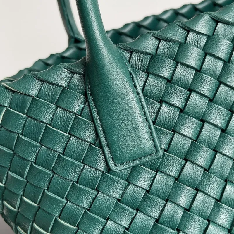 Alternative view of BV Shopping Bags-59