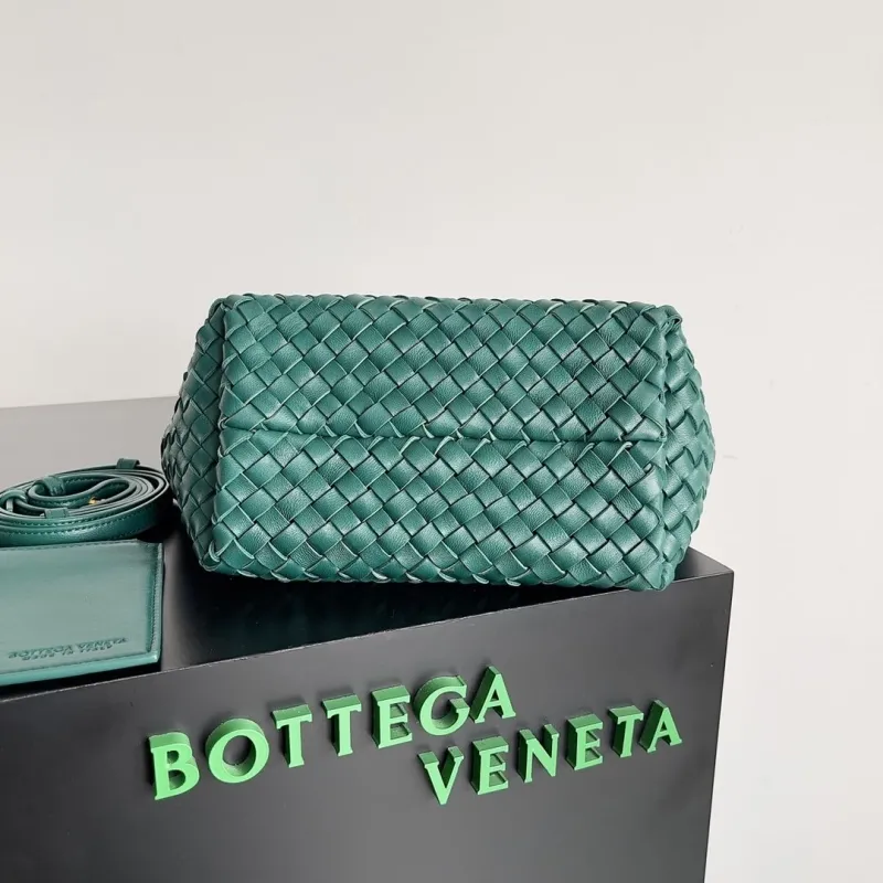 Bottega Veneta Green Woven Tote Bag 59 - Image 4