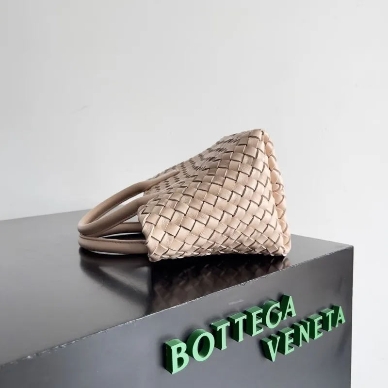 Bottega Veneta Beige Woven Tote Bag - Image 3