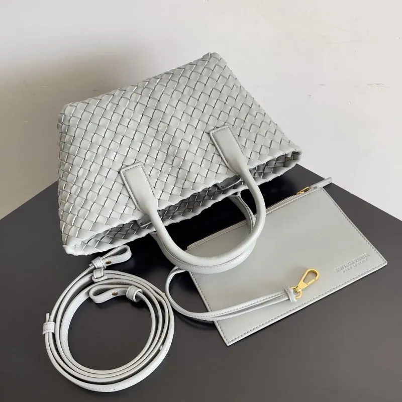 Bottega Veneta Gray Woven Leather Tote Bag - Image 7