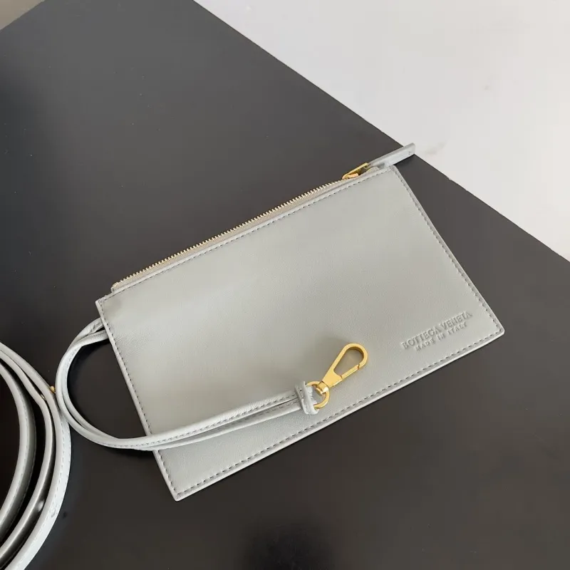 Bottega Veneta Gray Woven Leather Tote Bag - Image 8