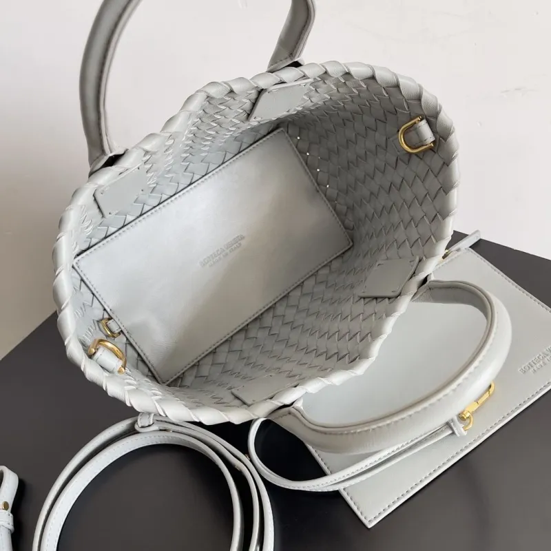 Bottega Veneta Gray Woven Leather Tote Bag - Image 9