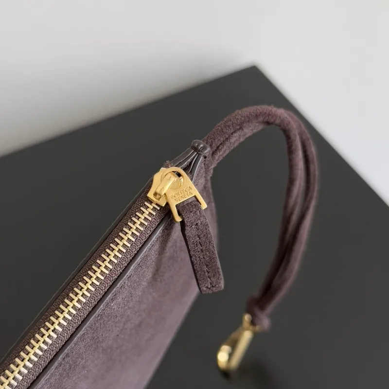 Bottega Veneta Brown Suede Tote Bag - Image 6