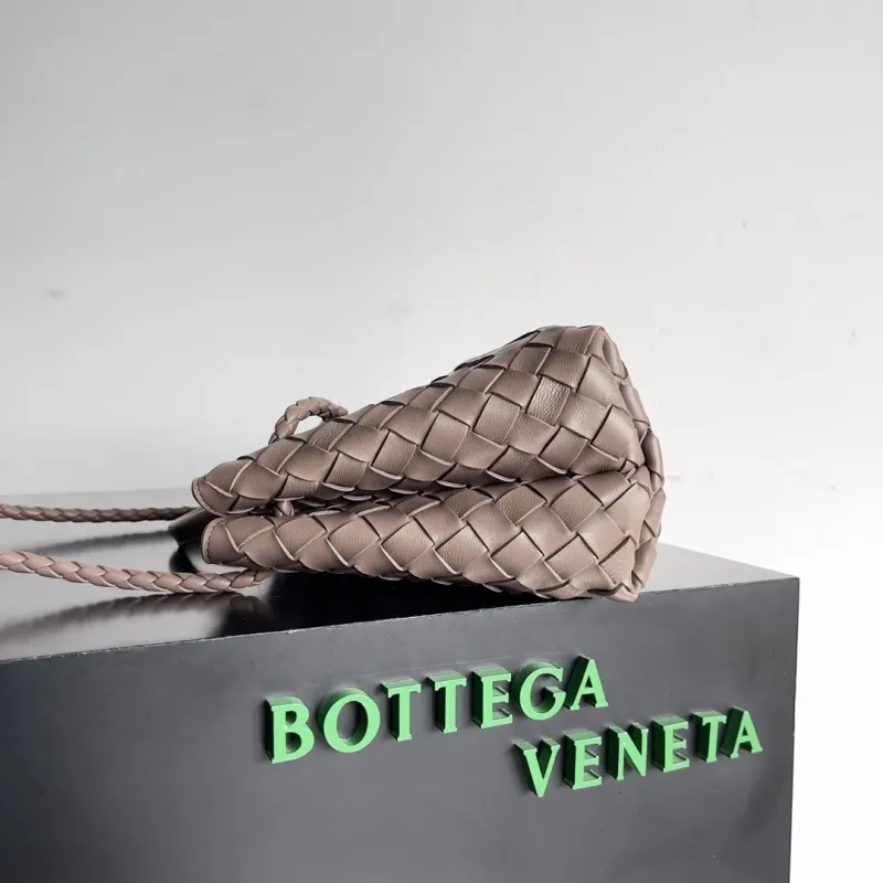 Alternative view of BV Shopping Bags-71