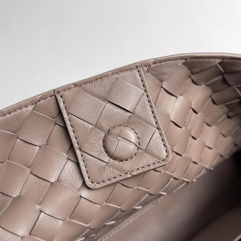 Bottega Veneta Taupe Woven Leather Shoulder Bag - Image 7